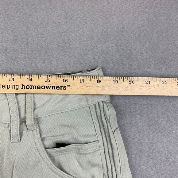 Men's White Cargo Shorts - Picture 4 of 7